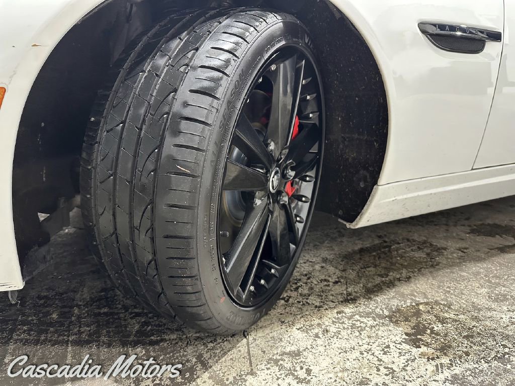 Used 2012 Jaguar XKR R image 28