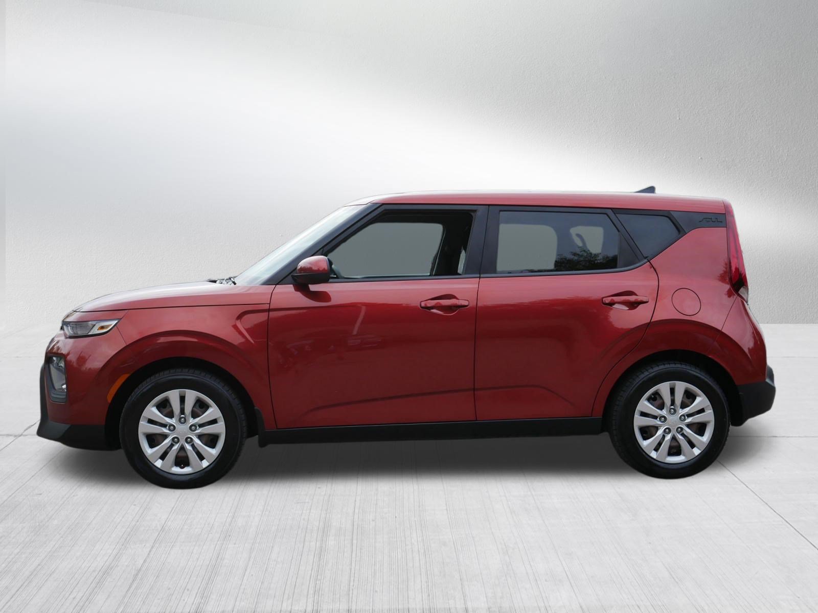 Used 2021 Kia Soul LX FWD image 4