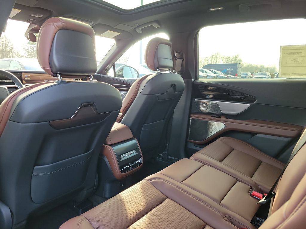 New 2026 Lincoln Nautilus Reserve AWD/4WD image 15