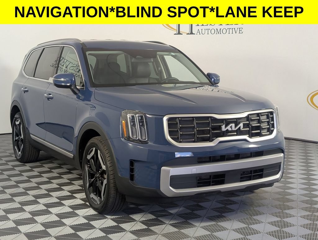 Used 2023 Kia Telluride S AWD/4WD image 2