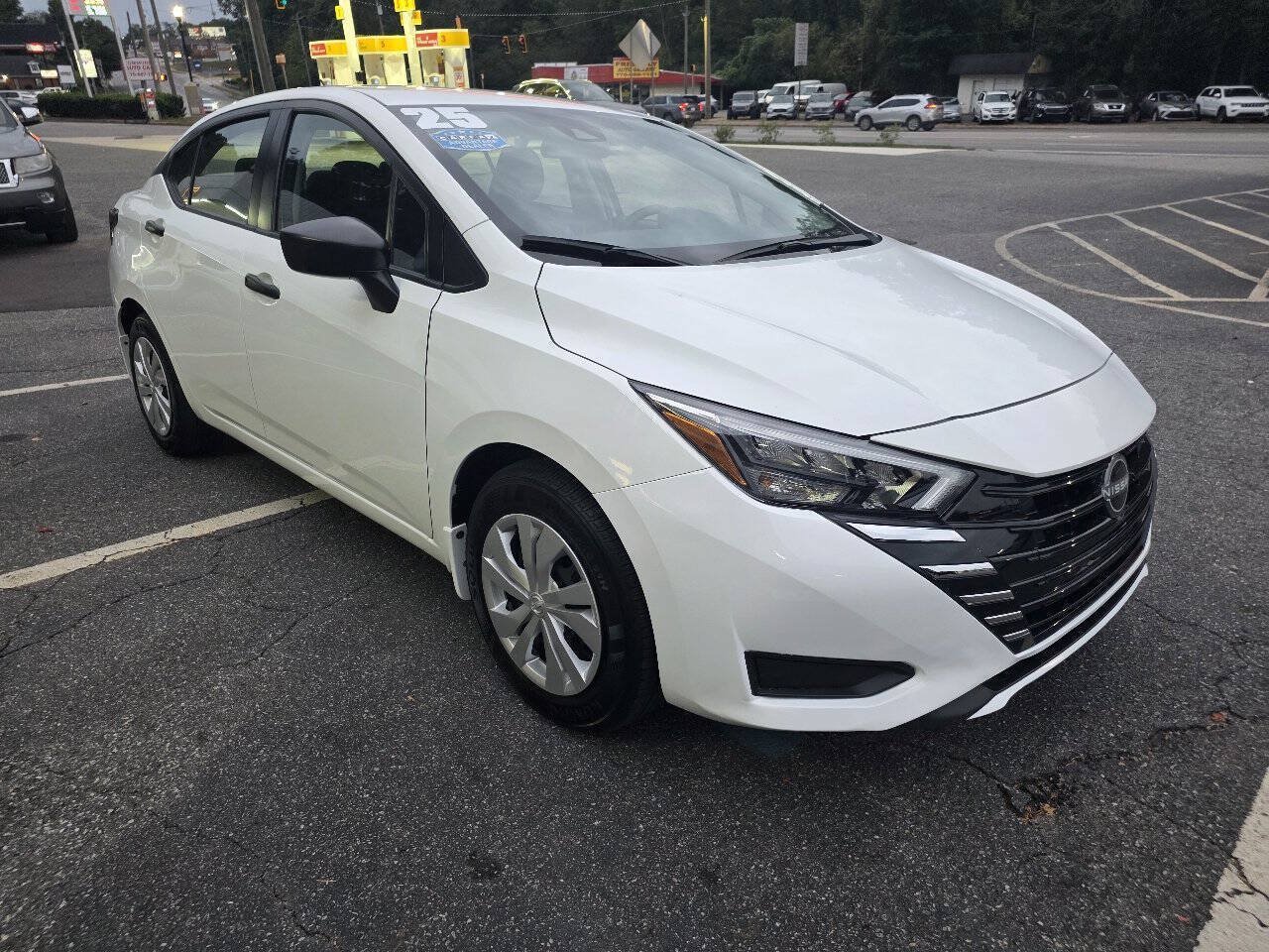 Used 2025 Nissan Versa S w/ Trunk Package FWD image 8