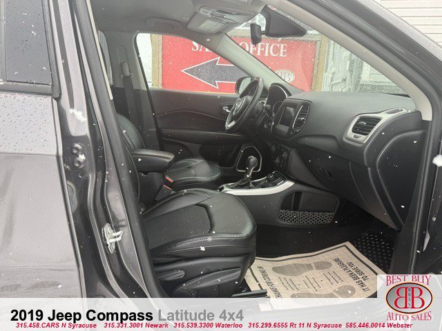Used 2019 Jeep Compass Latitude w/ Cold Weather Group AWD/4WD image 17