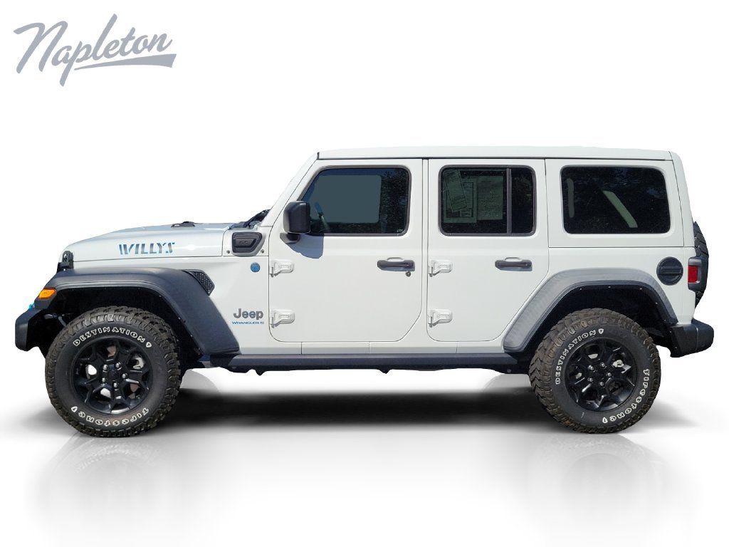 Used 2023 Jeep Wrangler Unlimited w/ Sun & Screen Package AWD/4WD image 2