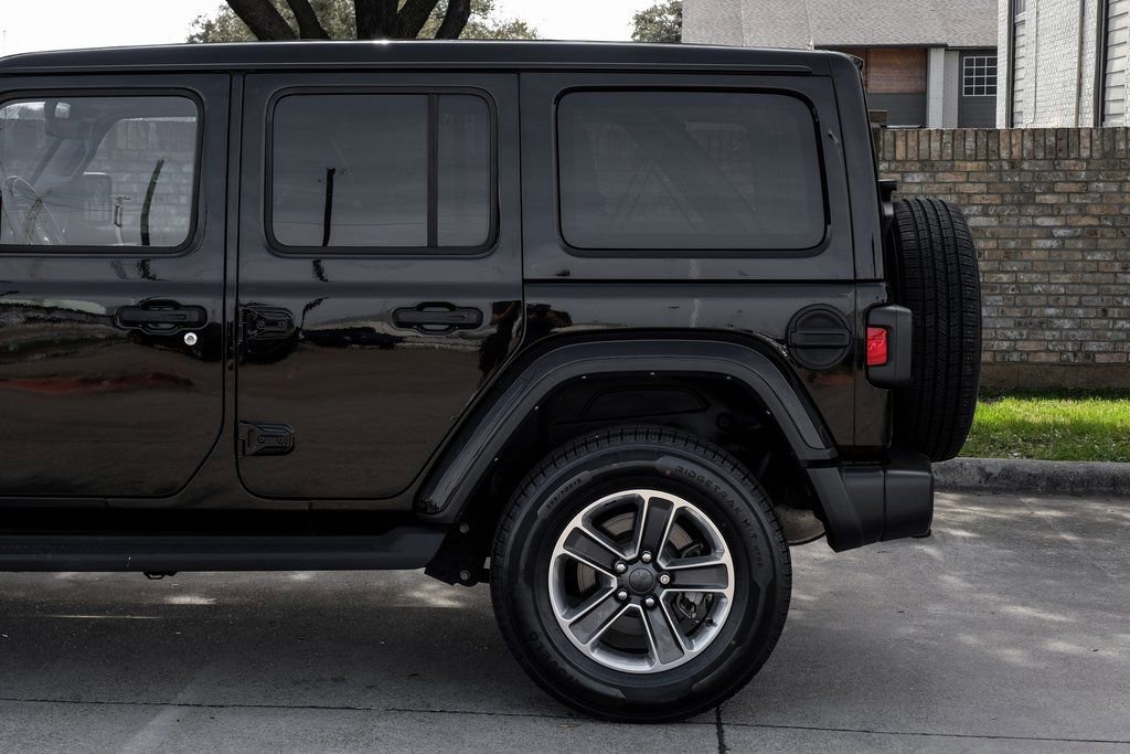 Used 2023 Jeep Wrangler Sahara w/ Cold Weather Group image 23