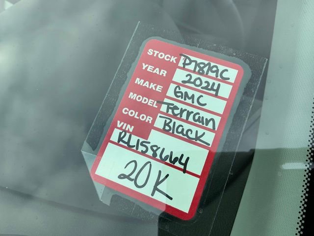 Used 2024 GMC Terrain SLT image 41