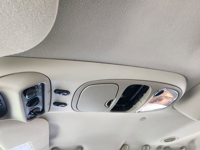 Used 2005 Ford Excursion Eddie Bauer image 30