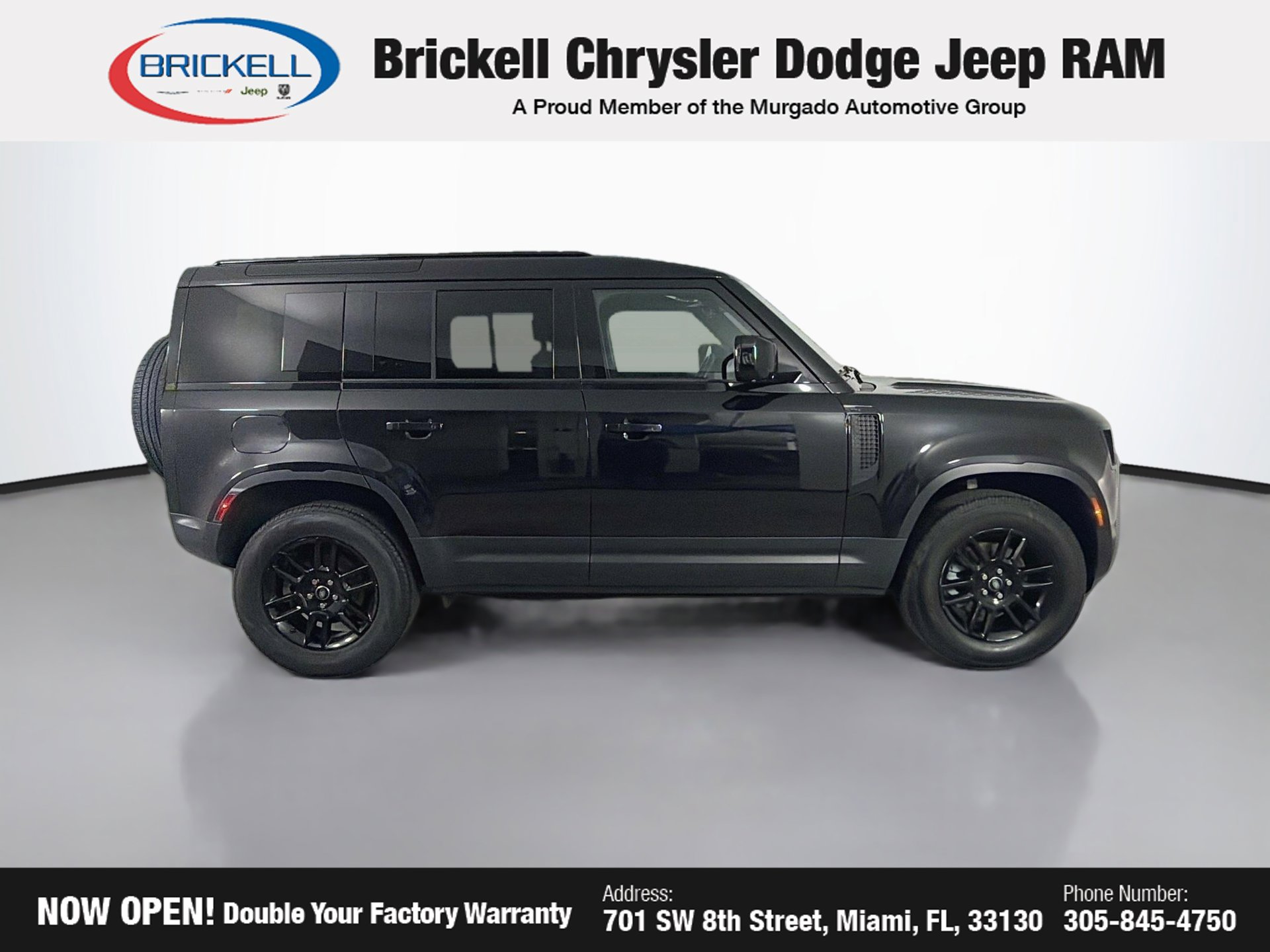 Used 2025 Land Rover Defender 110 S AWD/4WD image 9
