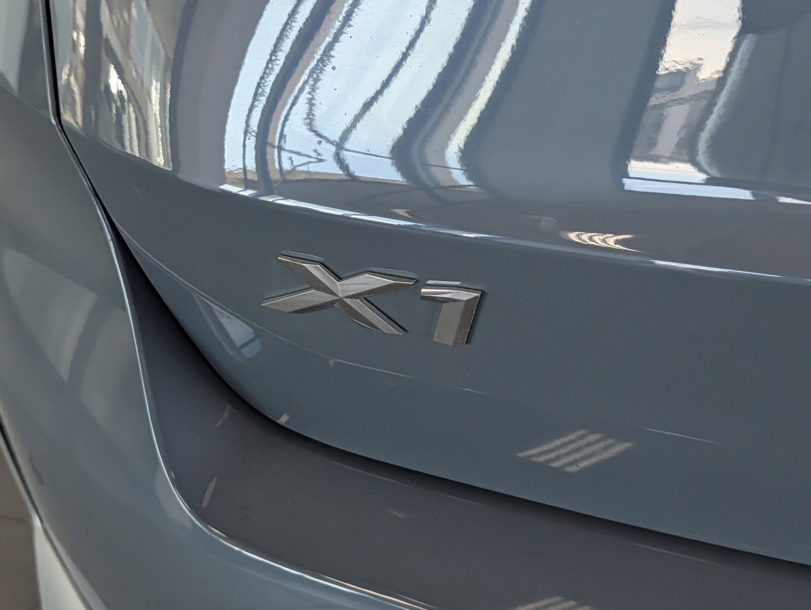 Used 2025 BMW X1 xDrive28i w/ Premium Package image 3