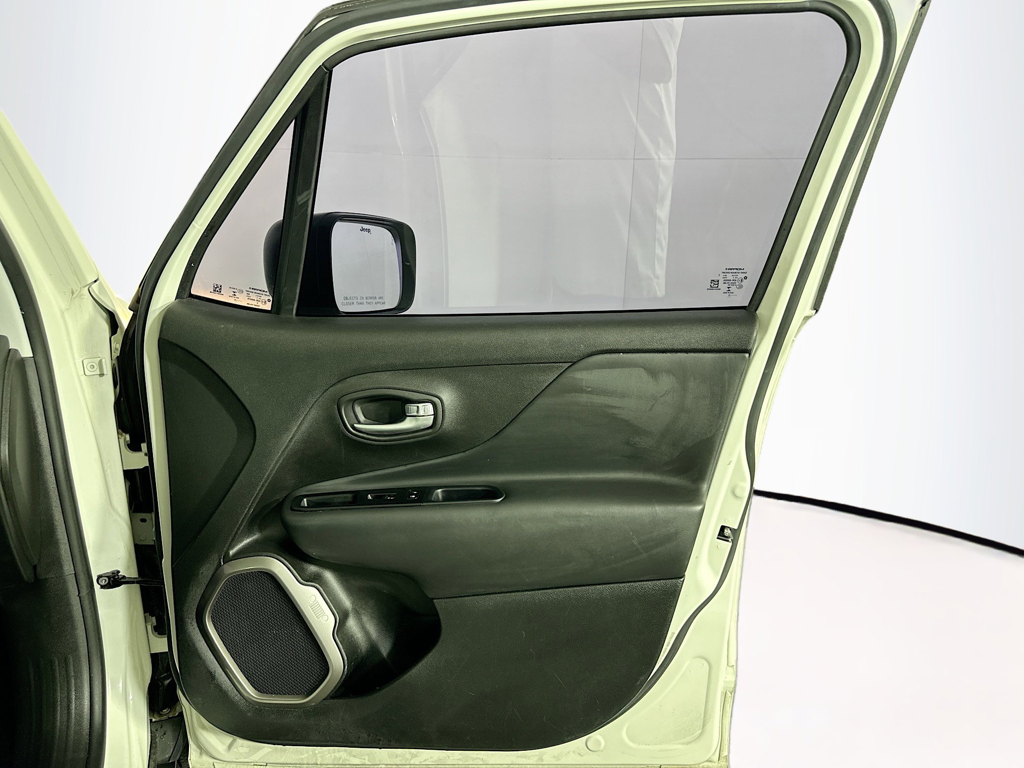 Used 2022 Jeep Renegade Latitude AWD/4WD image 31