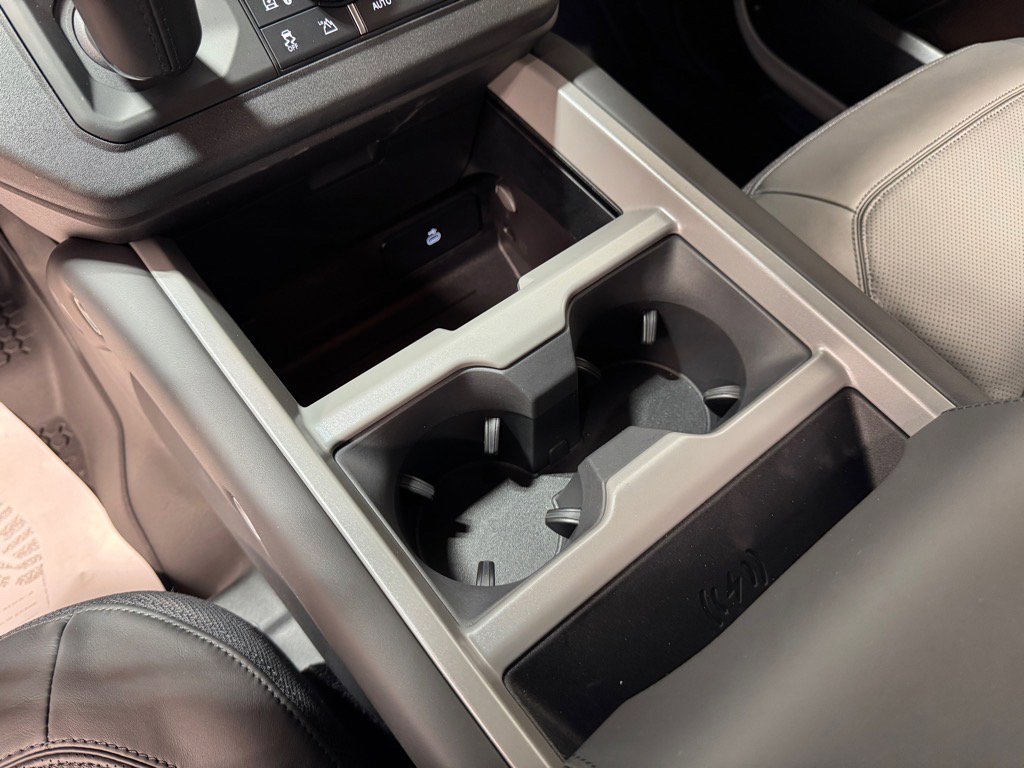 New 2025 Land Rover Defender 110 V8 image 13