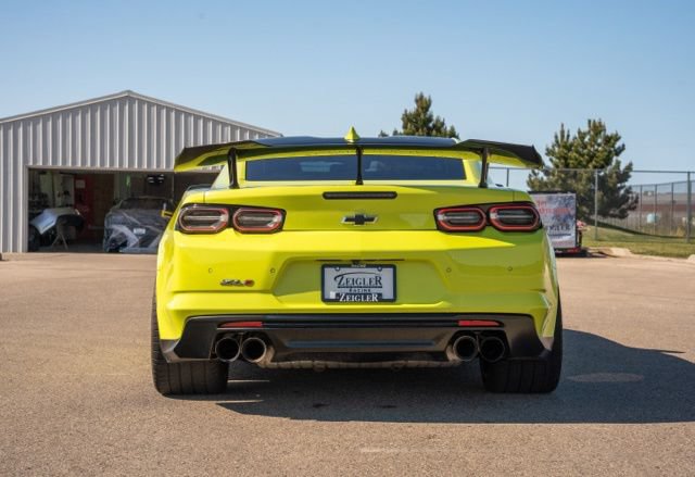 Used 2019 Chevrolet Camaro ZL1 RWD image 6