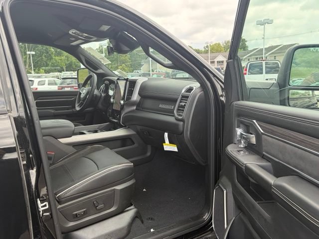 New 2026 RAM 2500 Laramie w/ Towing Technology Group AWD/4WD image 27