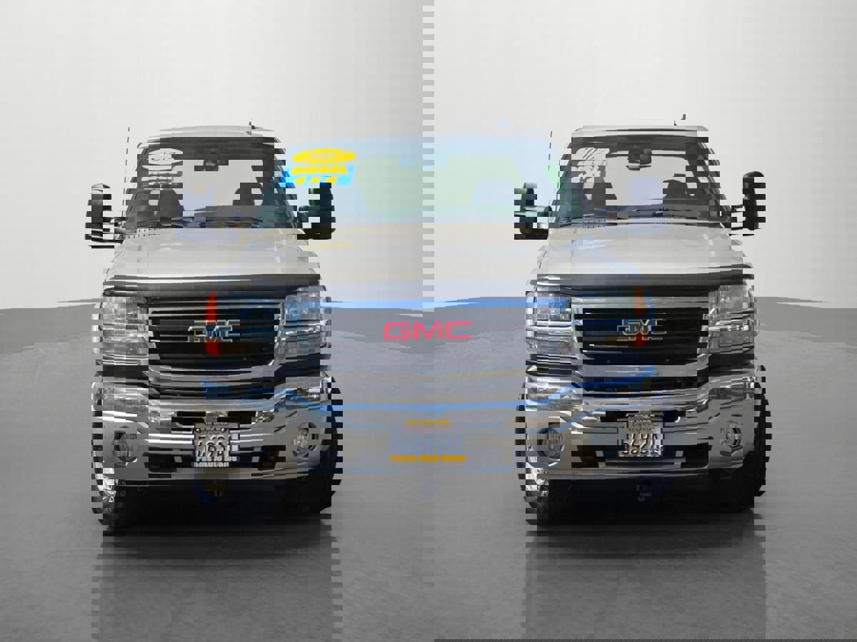 Used 2007 GMC Sierra 2500 SLE w/ Heavy-Duty Power Package image 3