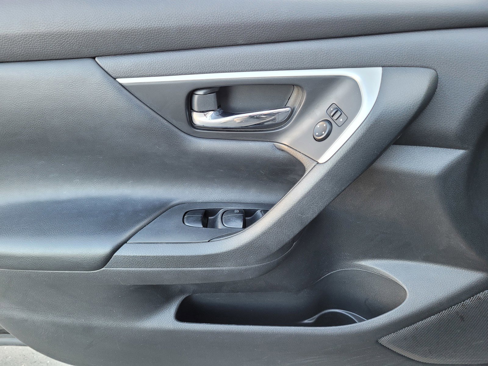 Used 2017 Nissan Altima 2.5 S w/ Power Driver Seat Package image 17