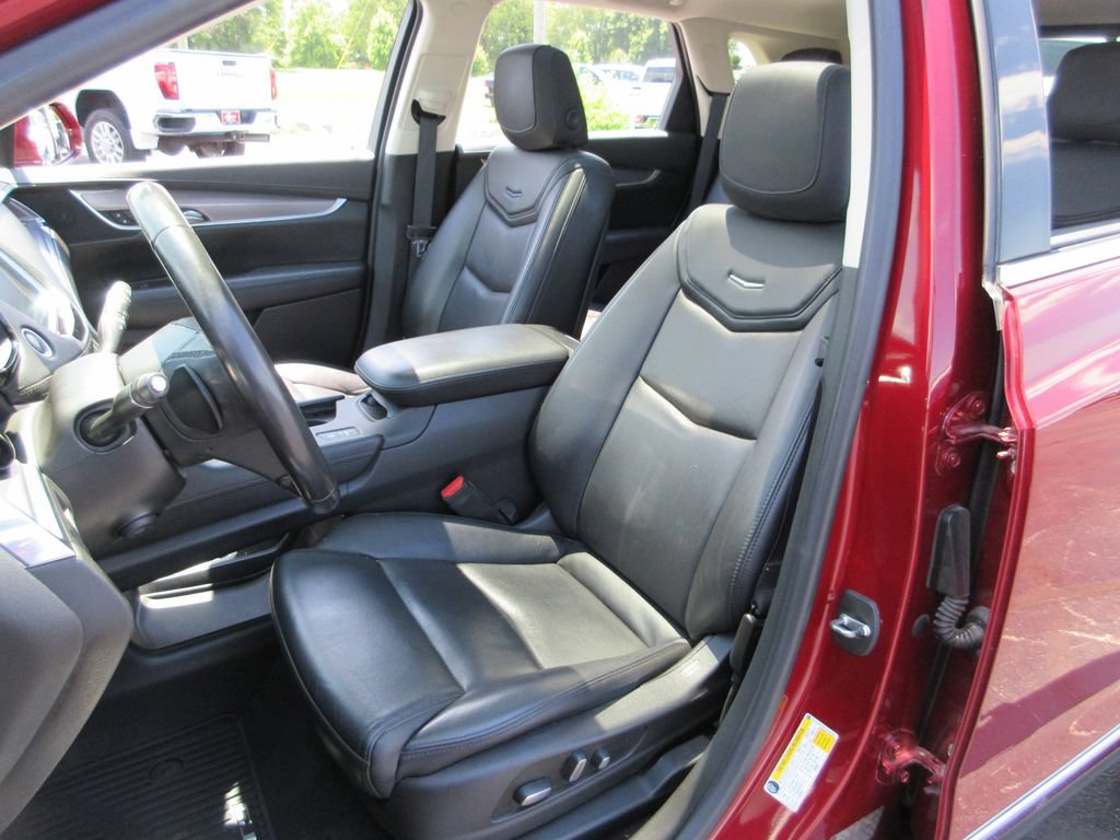 Certified 2018 Cadillac XT5 Premium Luxury FWD image 21