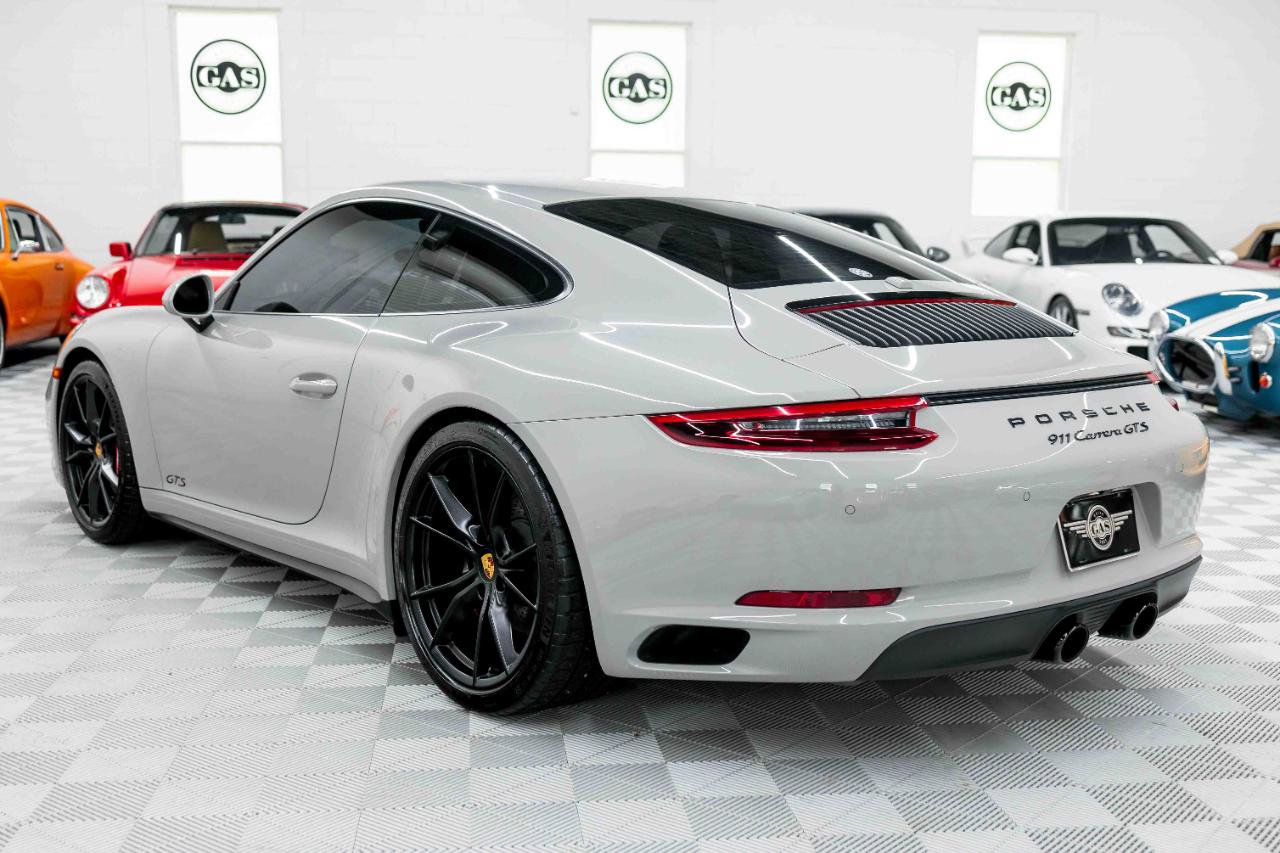 Used 2018 Porsche 911 Carrera GTS RWD image 9
