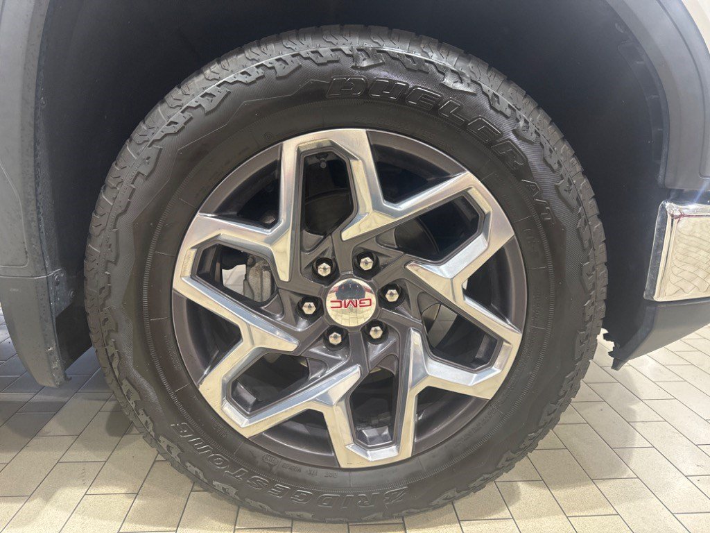 Used 2022 GMC Sierra 1500 SLT w/ SLT Premium Plus Package AWD/4WD image 49