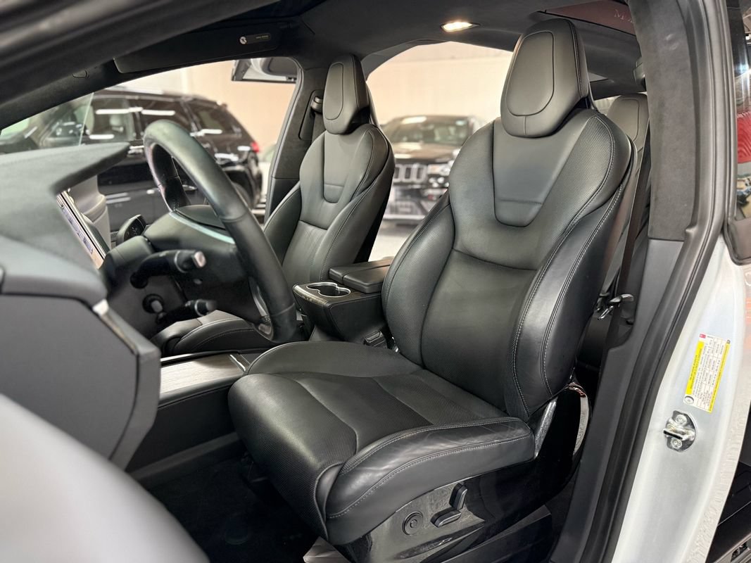 Used 2016 Tesla Model X 90D AWD/4WD image 12