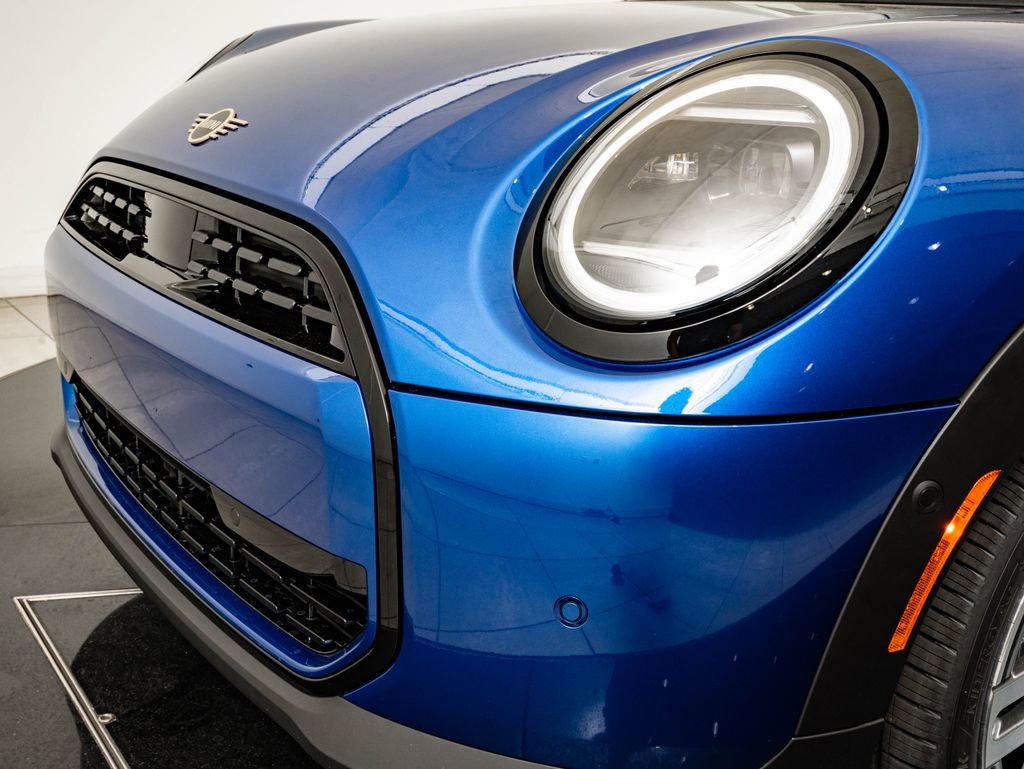 New 2026 MINI Cooper 2-Door Hardtop FWD image 3