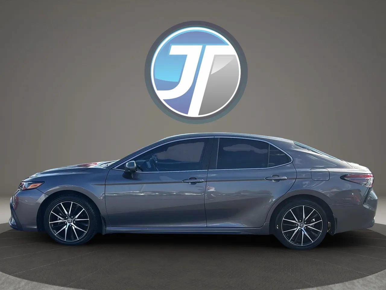 Used 2023 Toyota Camry SE FWD image 16