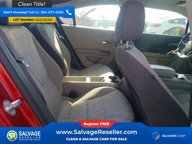 Used 2015 Chevrolet Volt w/ Enhanced Safety Package 1 FWD image 13