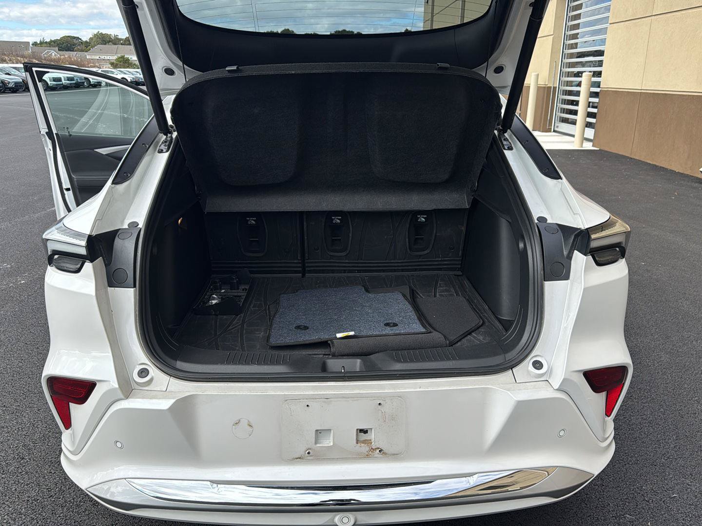 Used 2025 Buick Envista Avenir FWD image 13