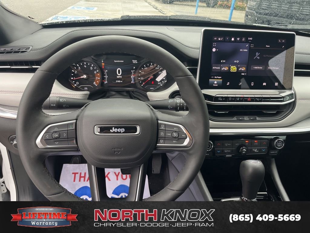 Used 2024 Jeep Compass Limited image 8