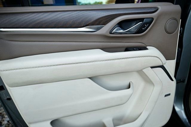 Used 2021 GMC Yukon XL Denali w/ Denali Ultimate Package image 27