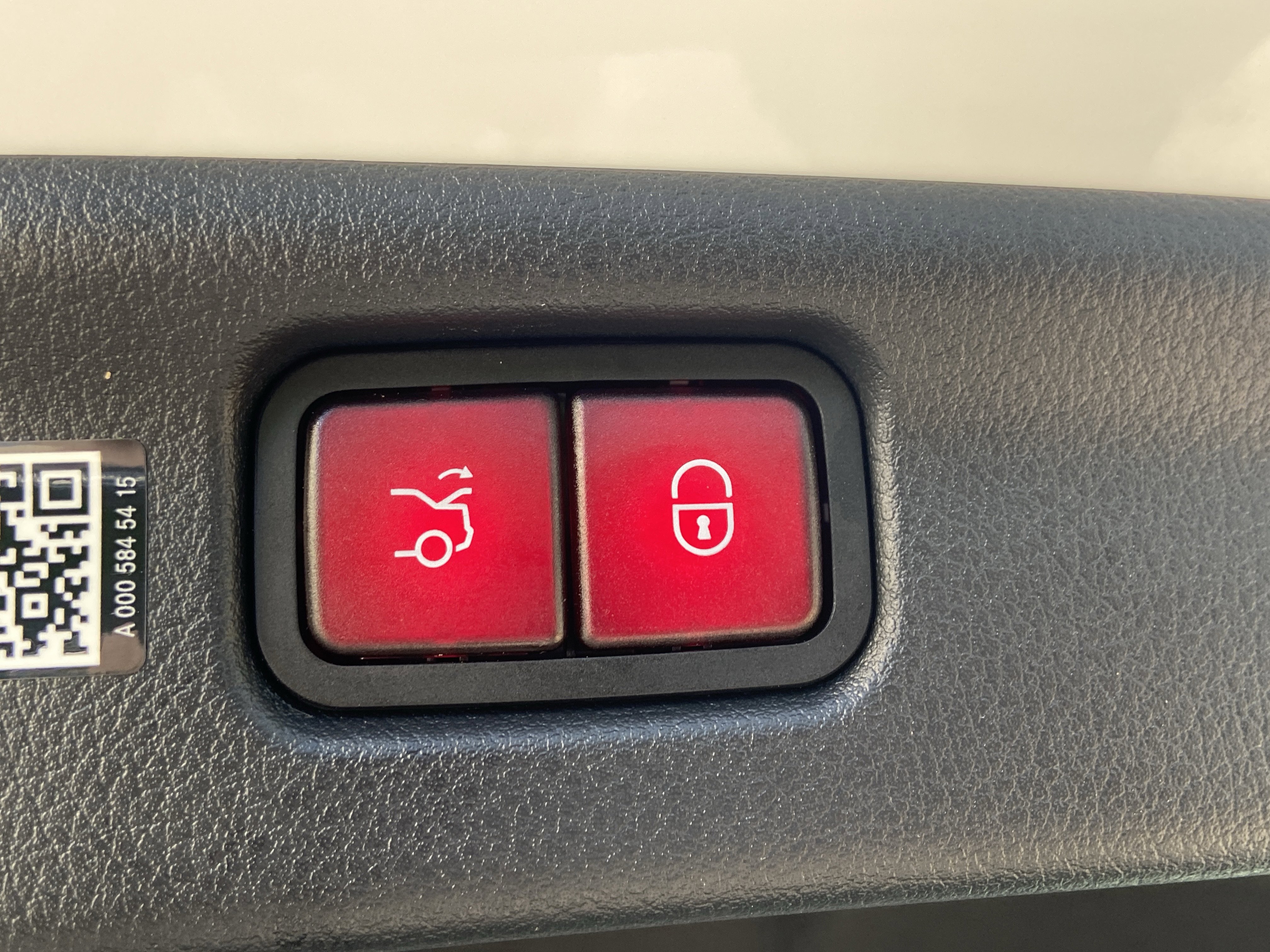 Certified 2025 Mercedes-Benz C 300 Sedan image 14