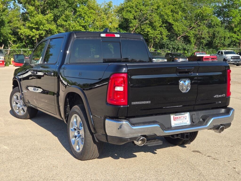 New 2026 RAM 1500 4x4 Crew Cab image 11