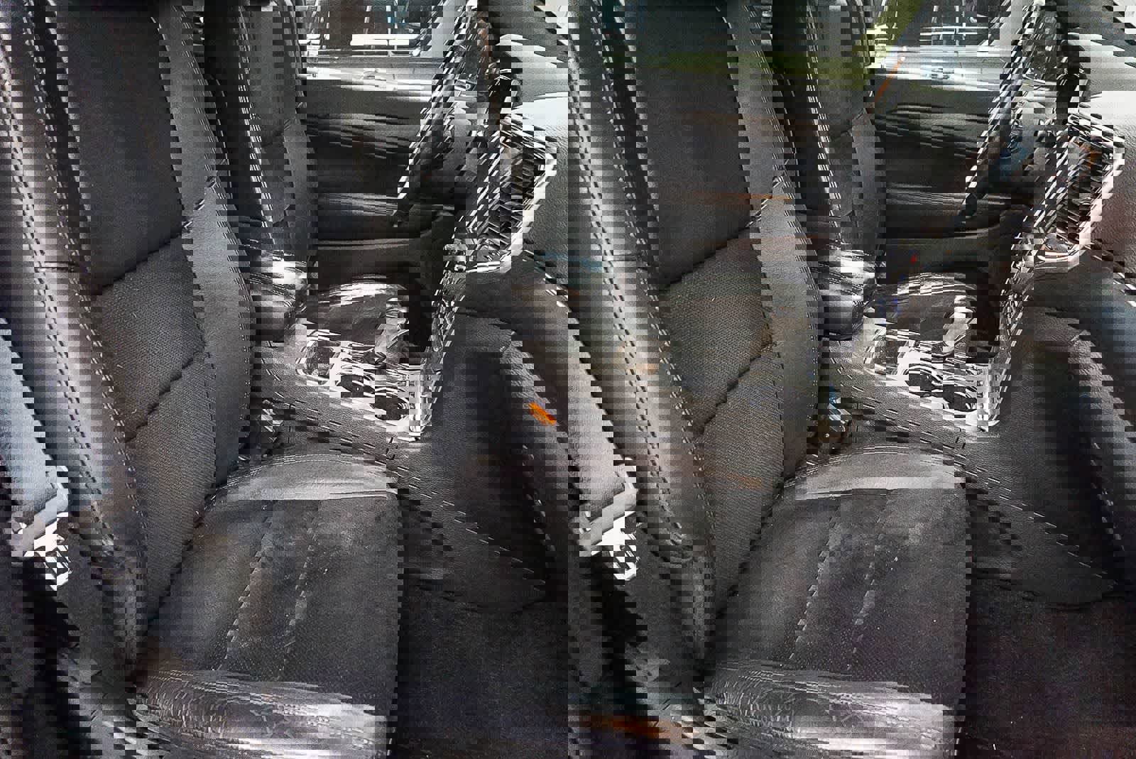 Used 2017 Jeep Grand Cherokee Altitude RWD image 16