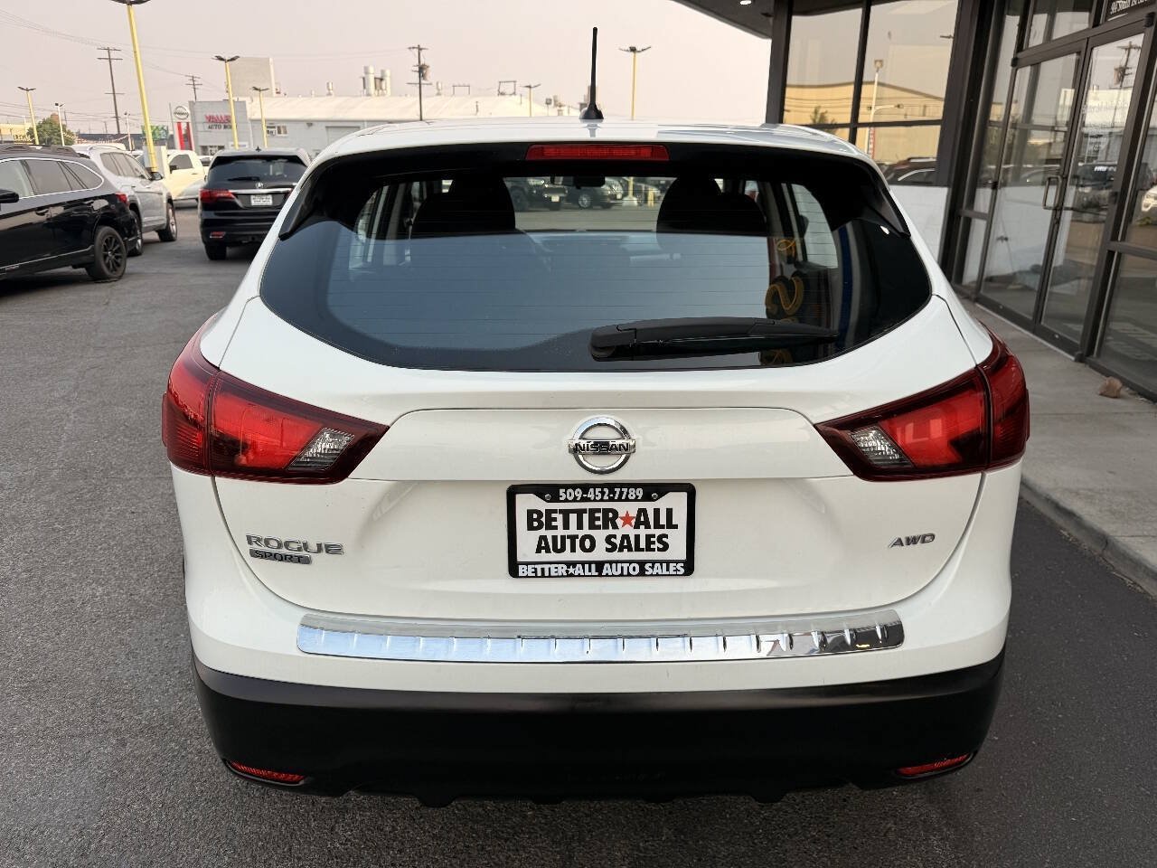 Used 2017 Nissan Rogue Sport S w/ S Appearance Package AWD/4WD image 4