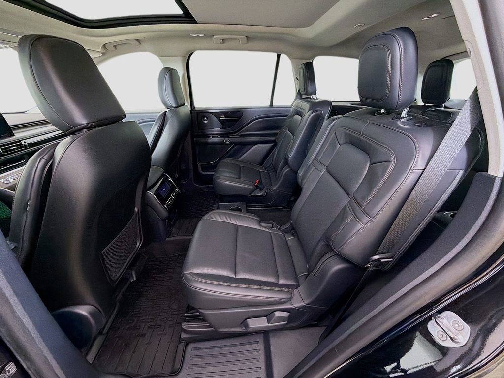 Used 2025 Lincoln Aviator Reserve w/ Jet Appearance Package image 24
