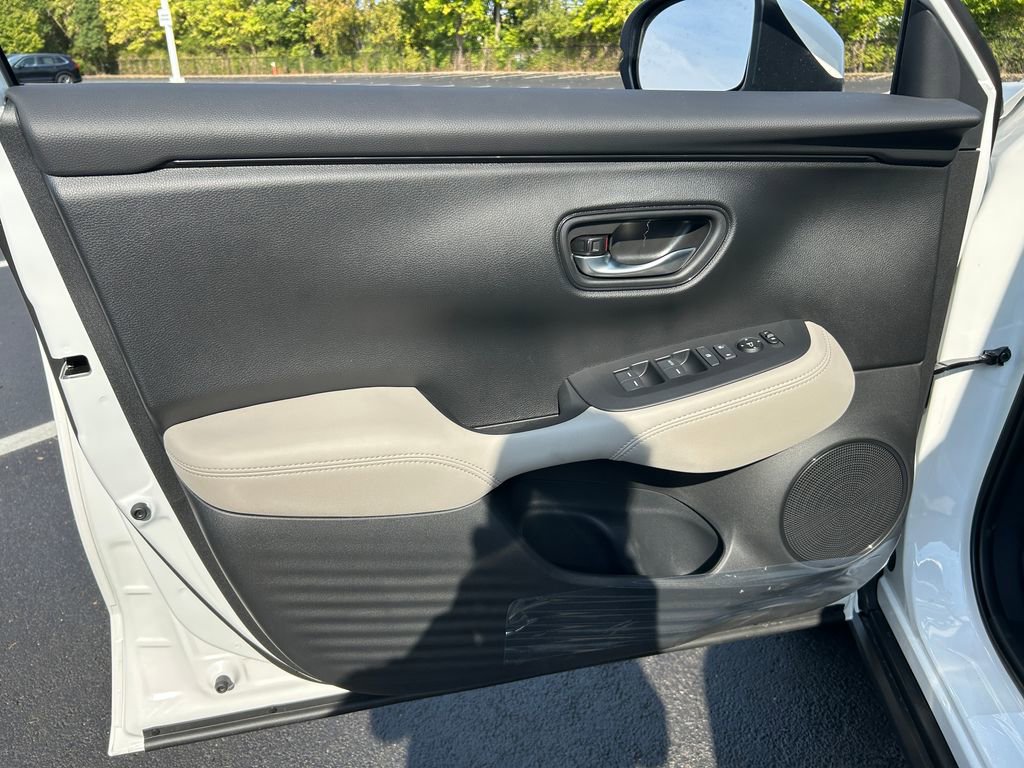 Used 2026 Honda HR-V LX image 18