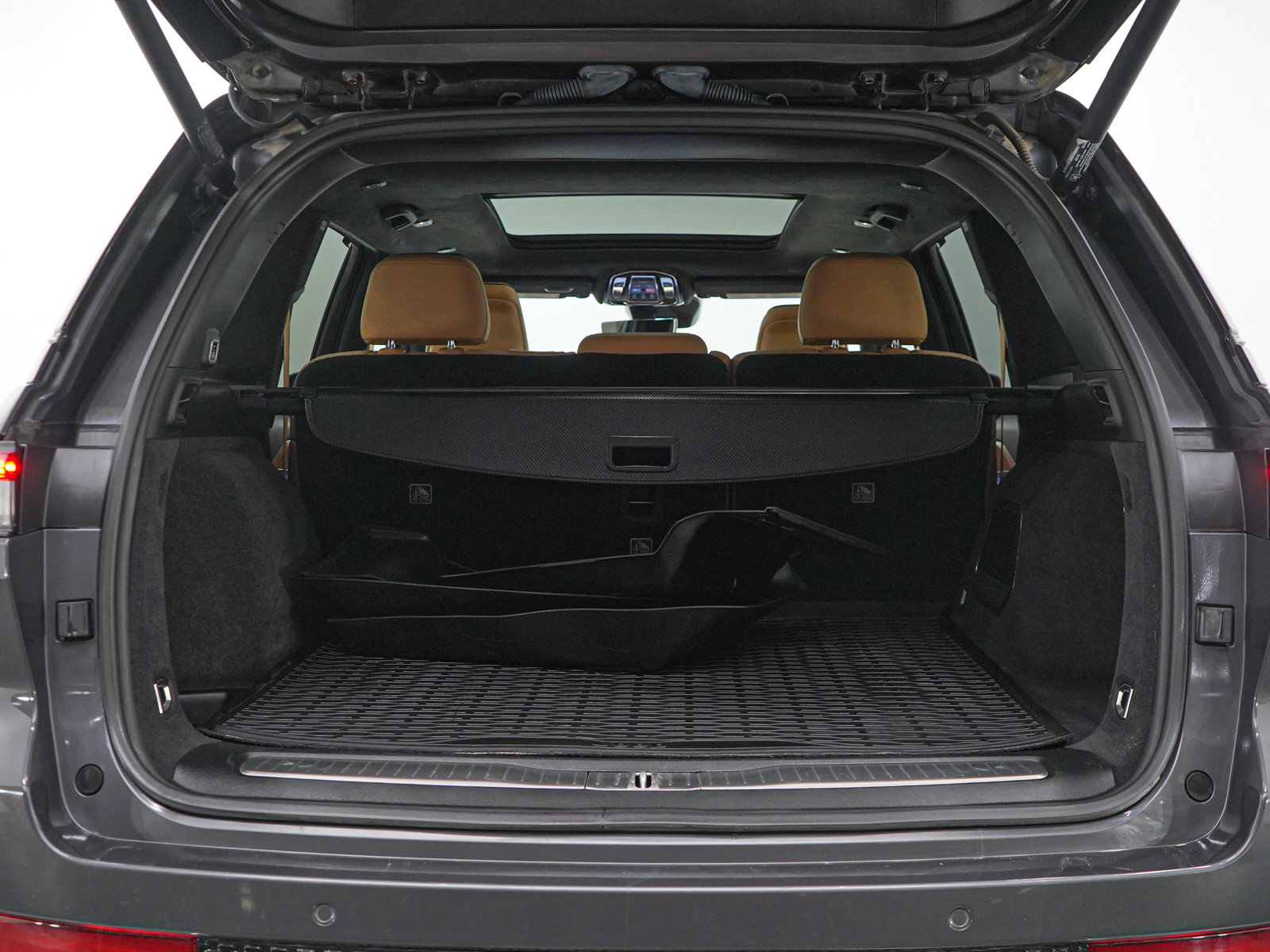 Used 2024 Jeep Grand Cherokee Summit AWD/4WD image 19