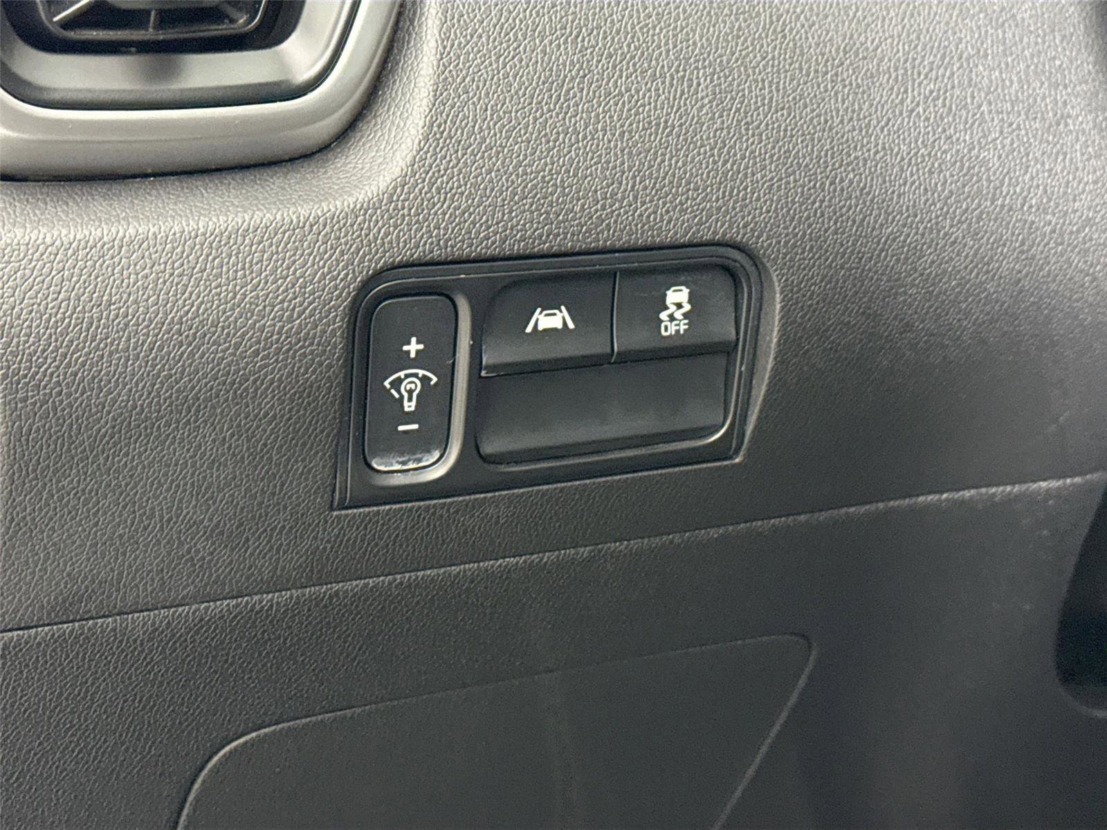 Used 2021 Kia Sorento S w/ Panoramic Sunroof Package FWD image 15