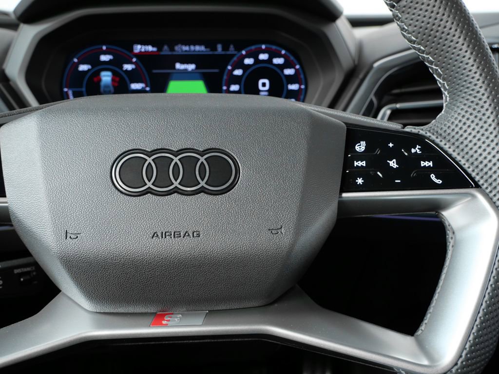 Certified 2025 Audi Q4 e-tron Prestige w/ Sport Package image 11