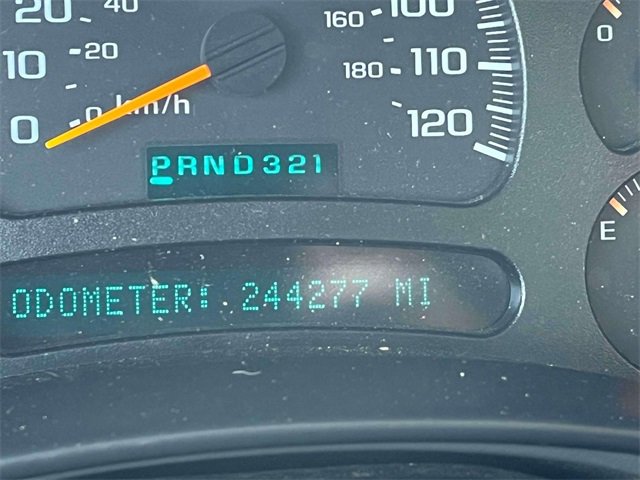 Used 2005 GMC Sierra 3500 W/T image 30