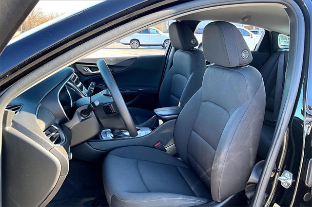 Used 2021 Chevrolet Malibu LT image 20