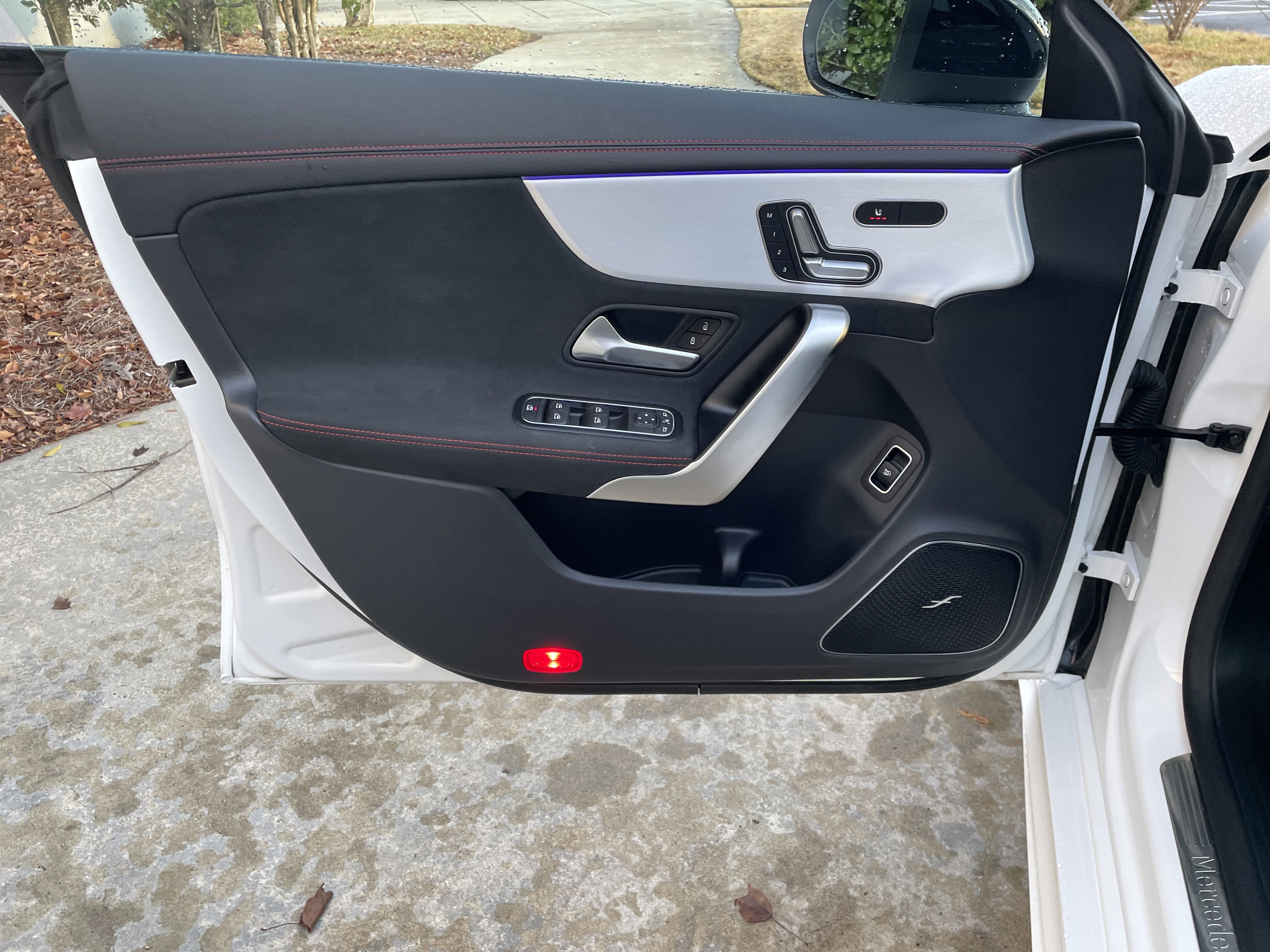 Certified 2025 Mercedes-Benz CLA 250 4MATIC image 16