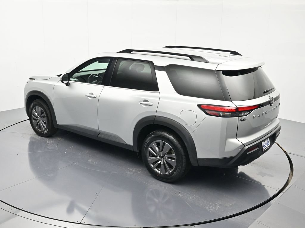 Certified 2024 Nissan Pathfinder SV image 36