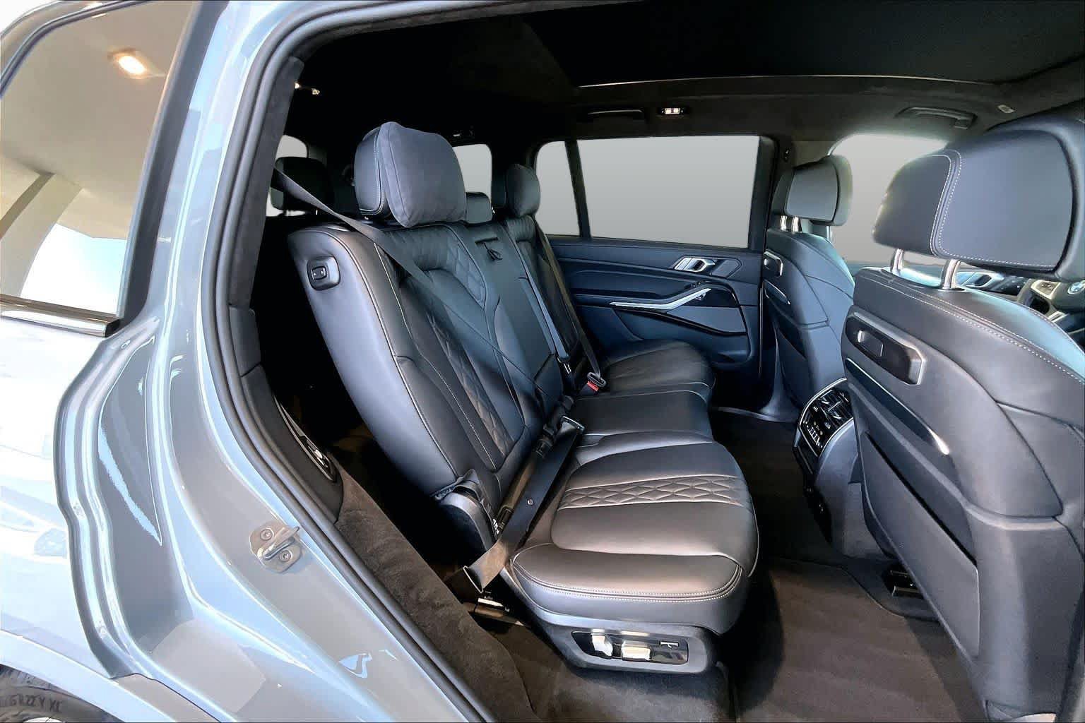 Used 2026 BMW X7 M60i AWD/4WD image 21