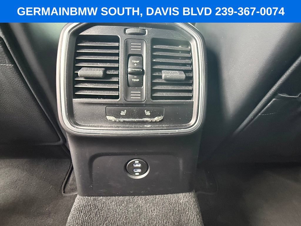 Used 2022 Porsche Macan S AWD/4WD image 19