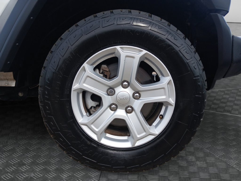 Used 2019 Jeep Wrangler Unlimited Sport S AWD/4WD image 22
