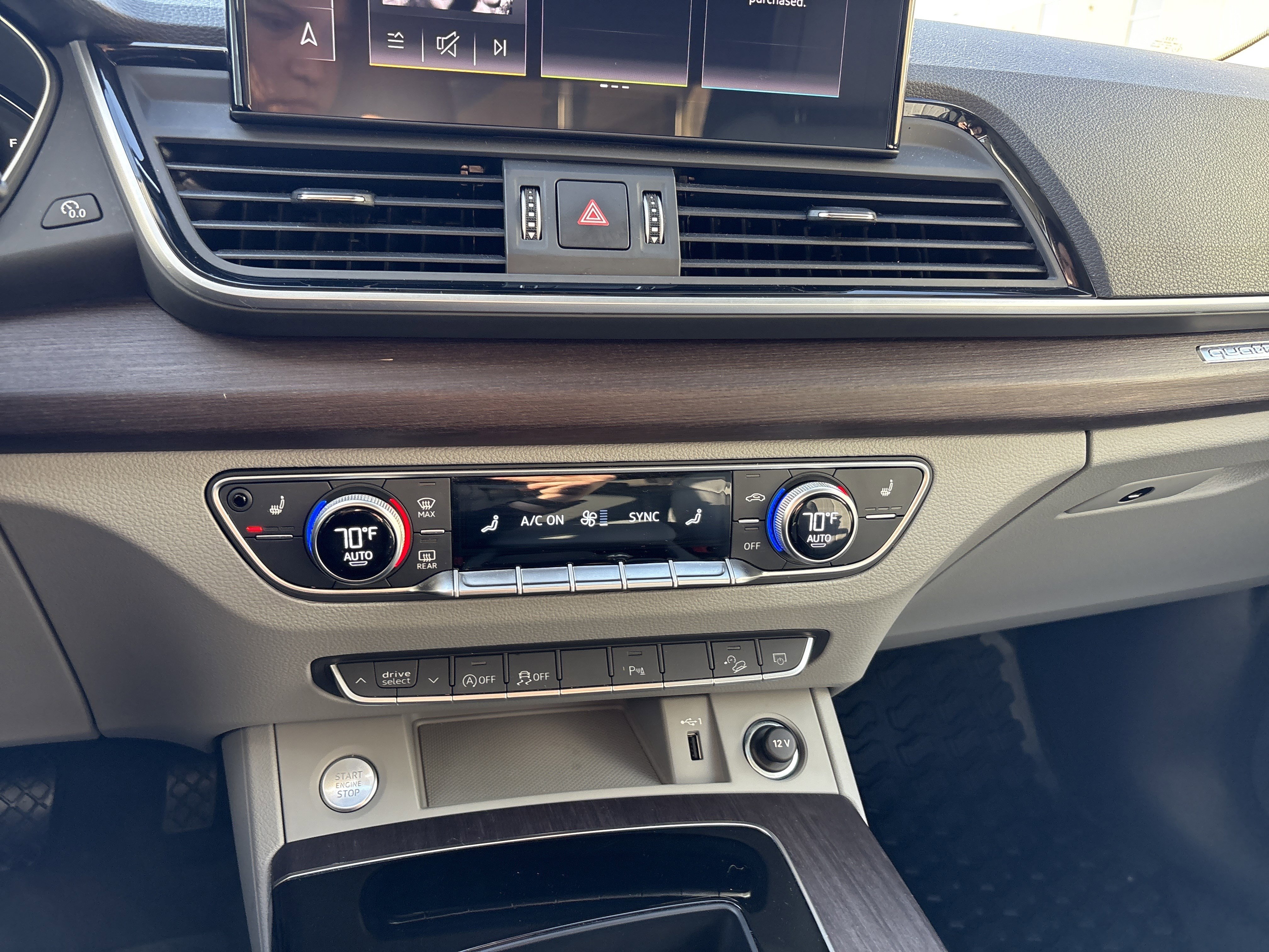 Used 2024 Audi Q5 2.0T Premium w/ Convenience Package image 30