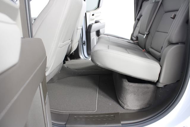 New 2026 GMC Sierra 1500 SLT image 19