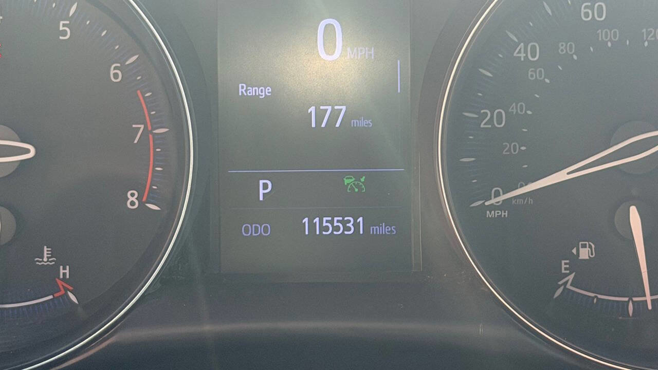 Used 2020 Toyota C-HR XLE image 13