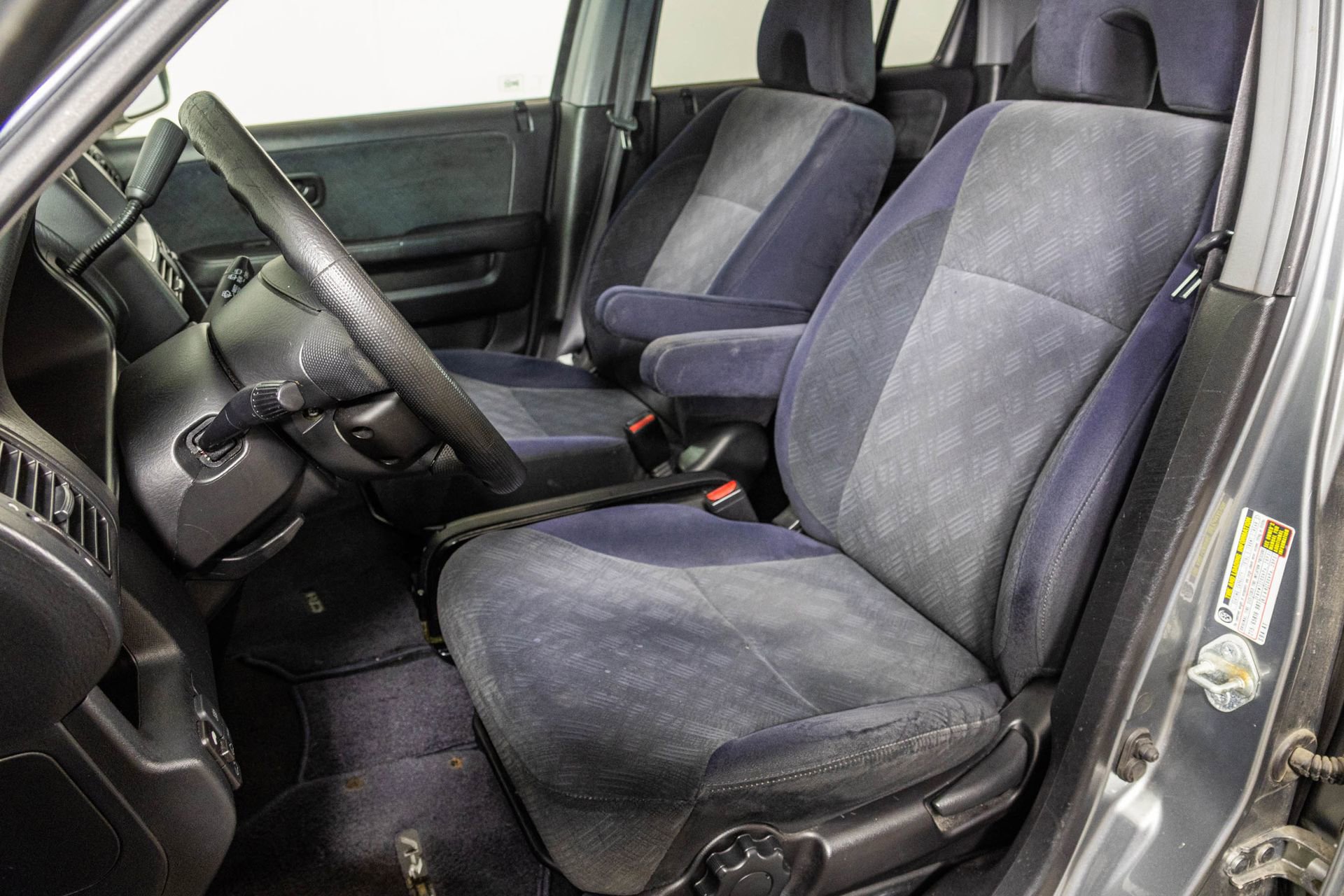 Used 2005 Honda CR-V EX image 17