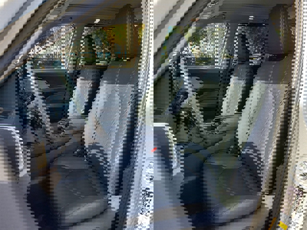 Used 2024 Toyota Grand Highlander Platinum image 16