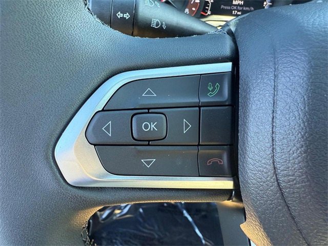 New 2025 Jeep Compass Latitude w/ Sun & Sound Group image 21